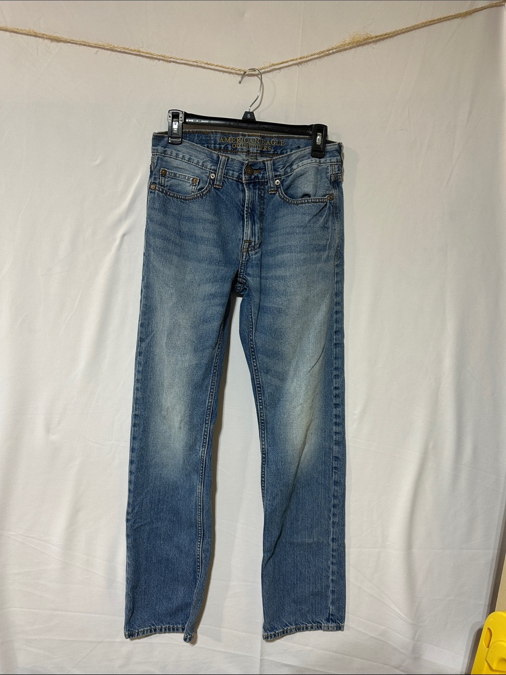 American Eagle Outfitters Women’s Light Blue Straight Denim Jeans 0095